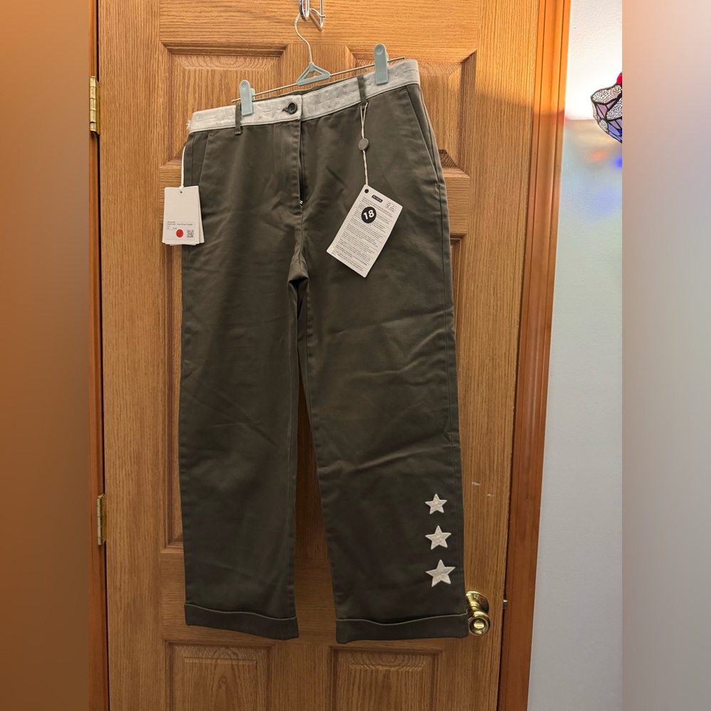 Nine In The Morning Olive Green Star-Accent Cropped Pants